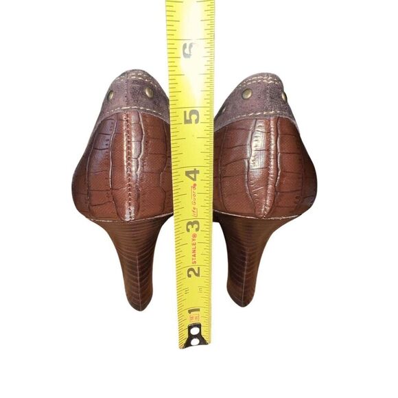 Bandolino chocolate Nubuck Heel Women’s Size 10 New with Box - Picture 7 of 11